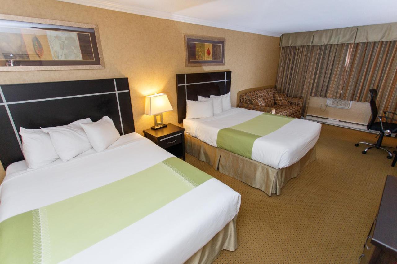 The George Dawson Inn & Conference Centre Dawson Creek Eksteriør billede